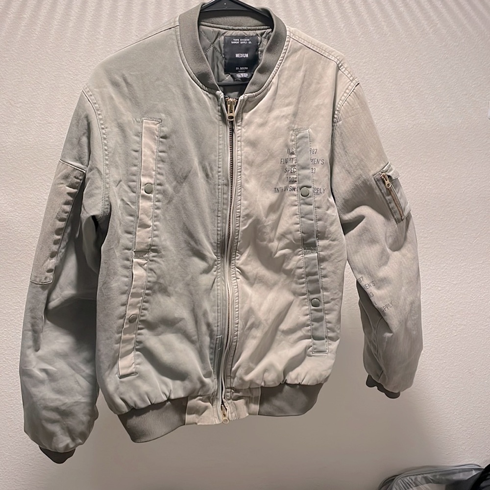 10 Deep bomber jacket
